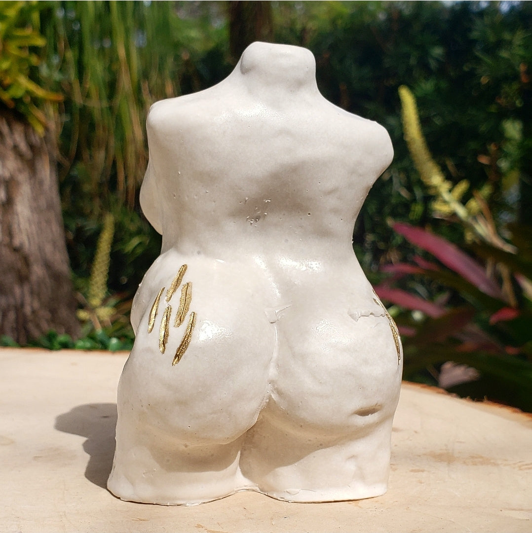 Plus Size Statue Stretch Marks Stone - Momma Resin