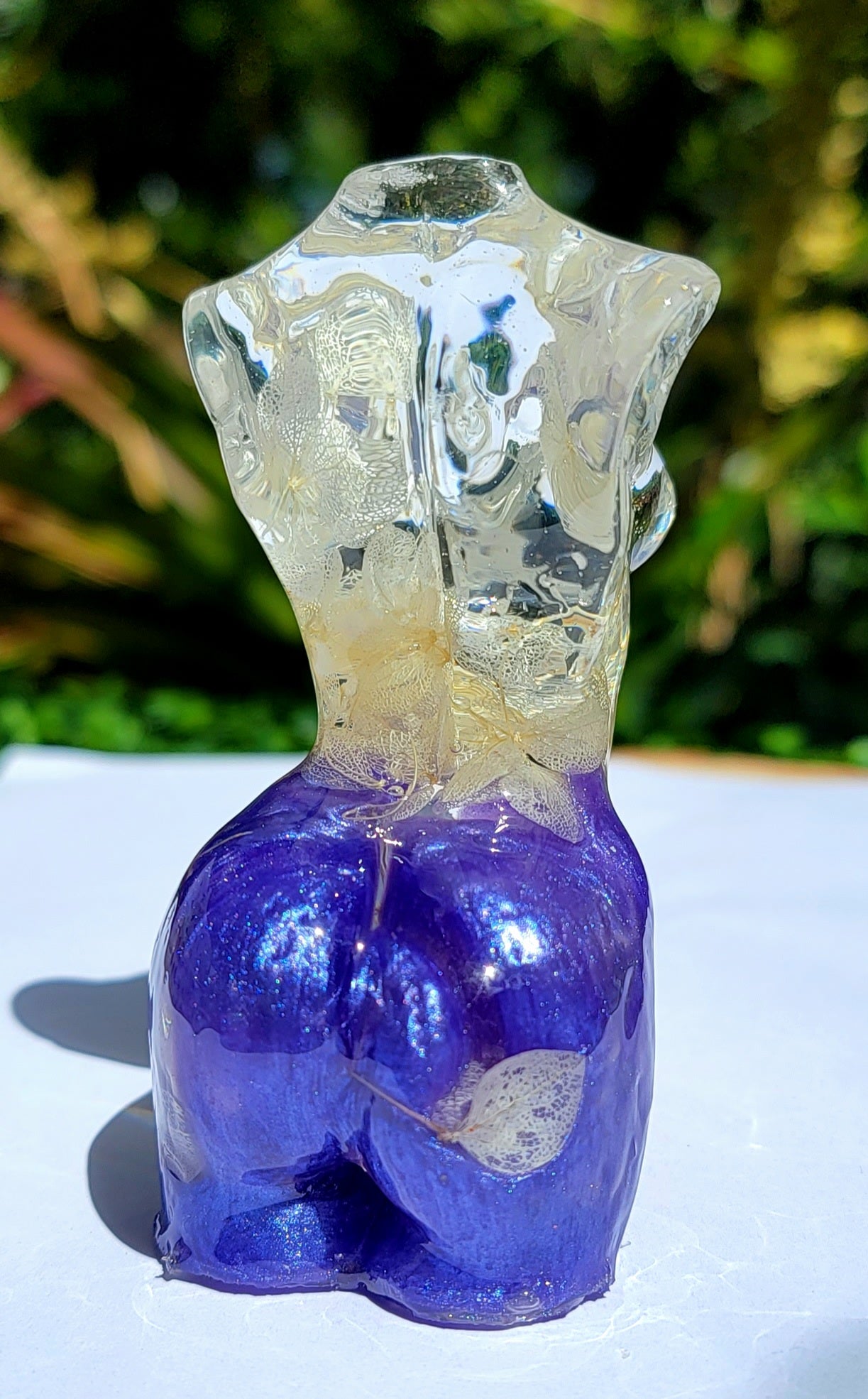 Slender Statue 3 inches - Purple Dreams - Momma Resin