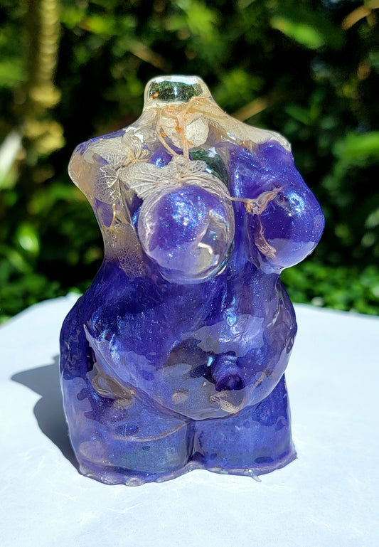 Plus Size Statue -Large- Mystical Dreams - Momma Resin