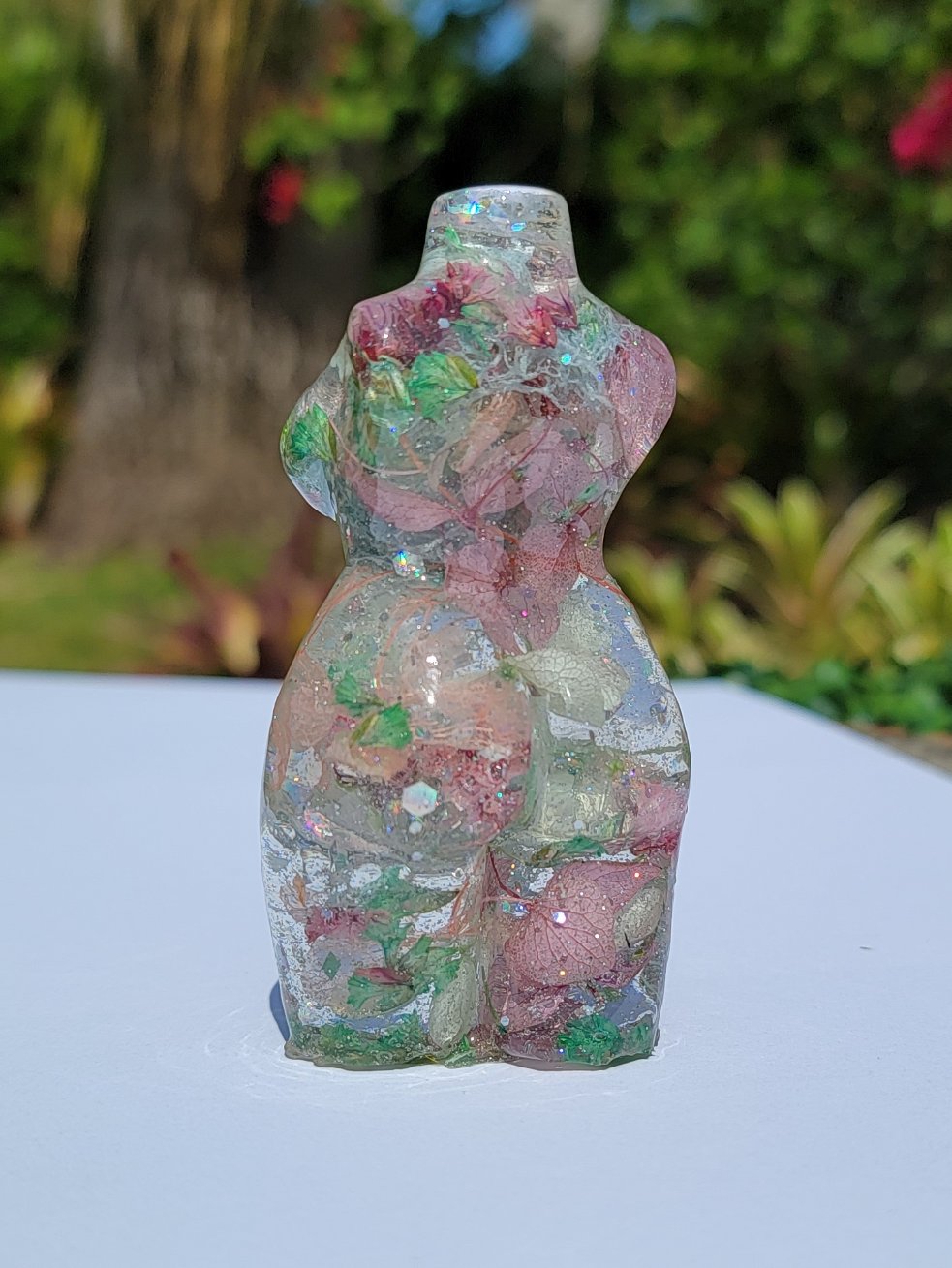 Curvy Statue -Small 3 in. -Mystical Glitter Garden- - Momma Resin