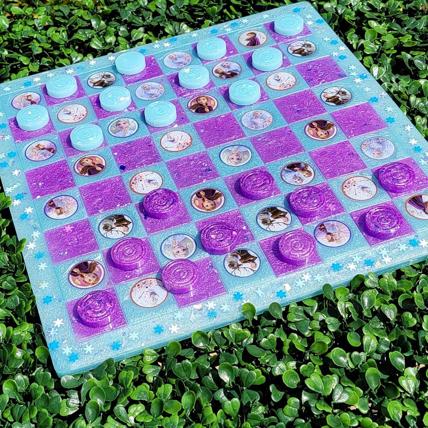 Frozen Themed Checkers Board Set - Momma Resin