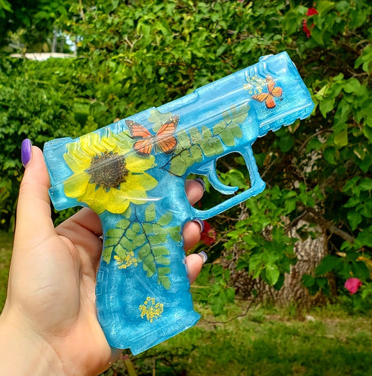 Floral Decorative Gun - Momma Resin