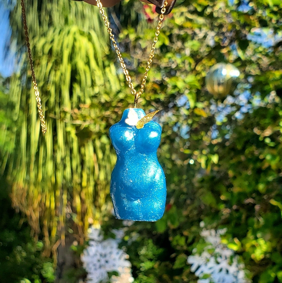 Butterfly Curvy Body Necklace - Momma Resin