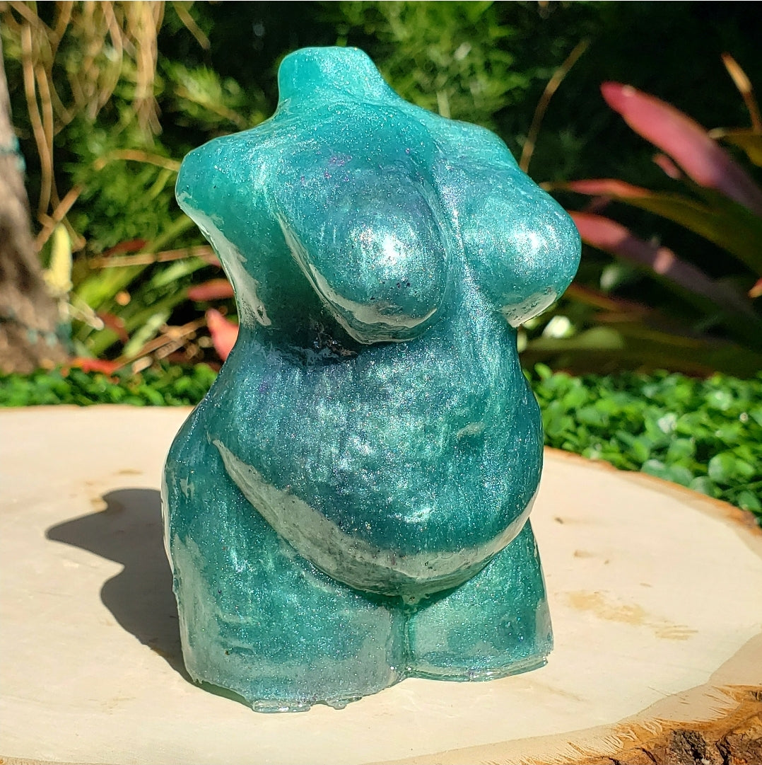 Plus Size Statue -Large - Momma Resin