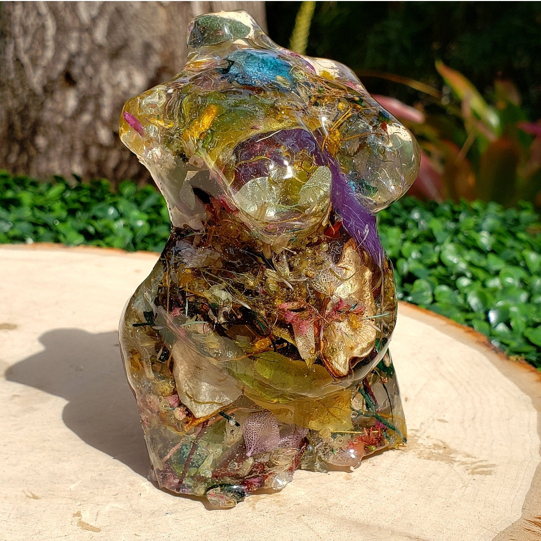 Plus Size Statue -Large- - Momma Resin