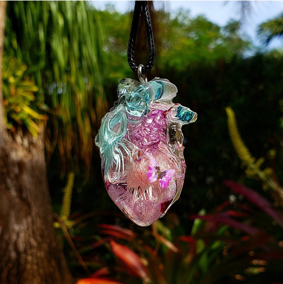 Floral Human Heart Necklace - Momma Resin