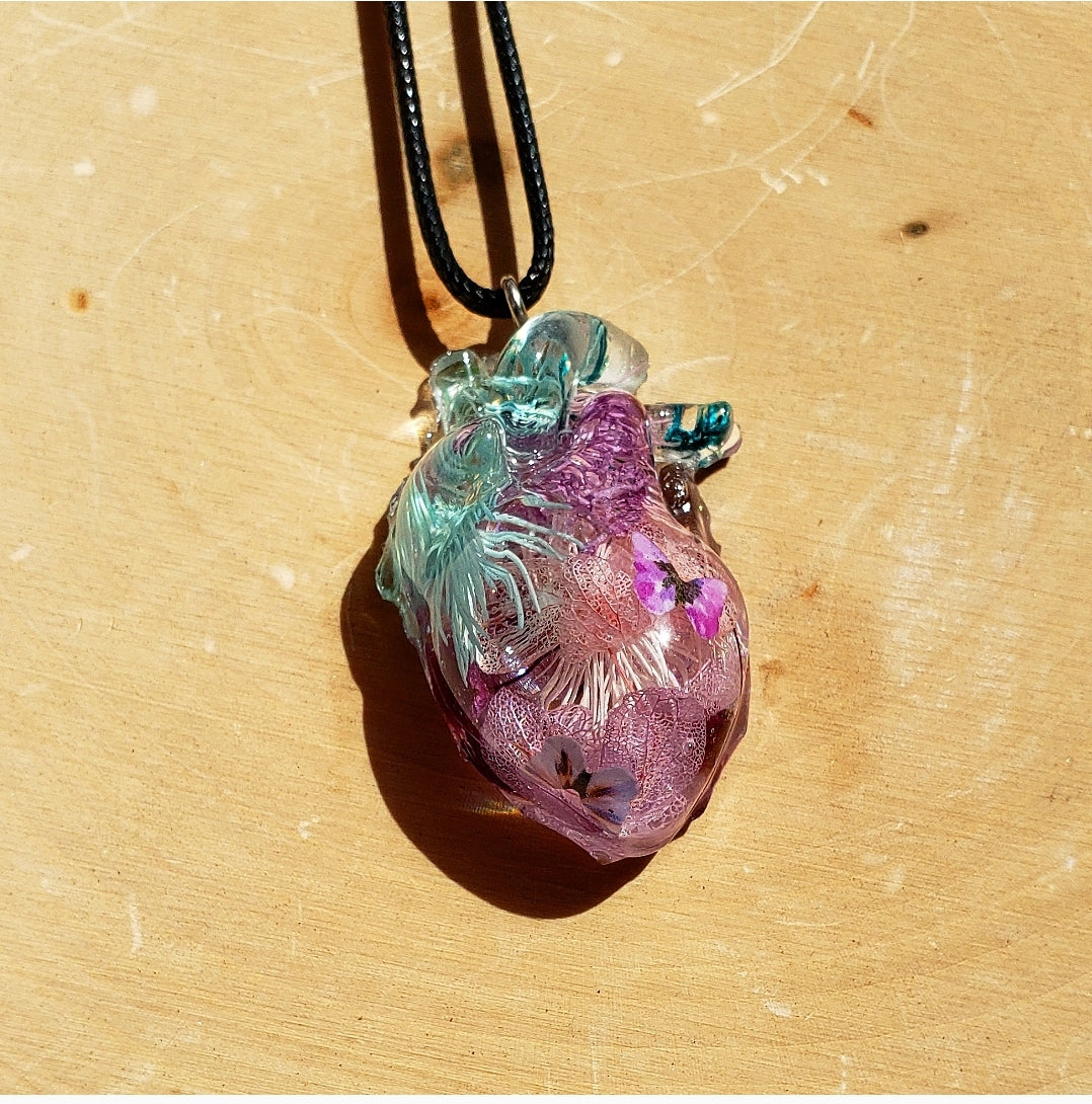 Floral Human Heart Necklace - Momma Resin