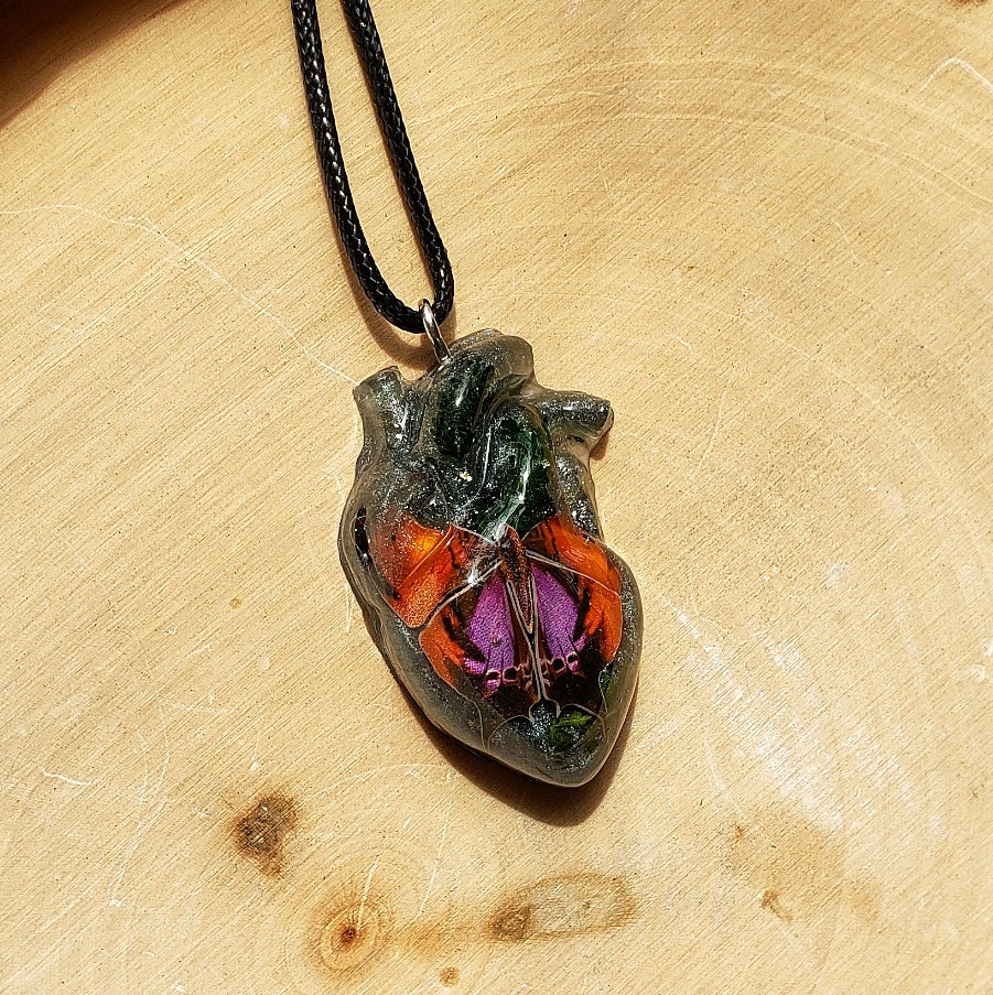 Floral Human Heart Necklace - Momma Resin