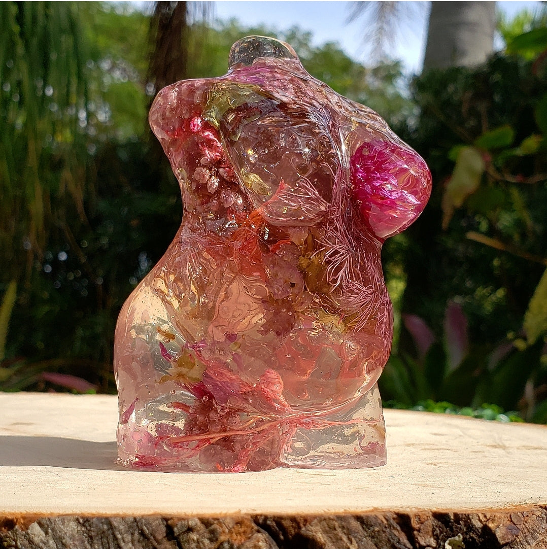 Plus Size Statue -Large- -Pink Garden- - Momma Resin