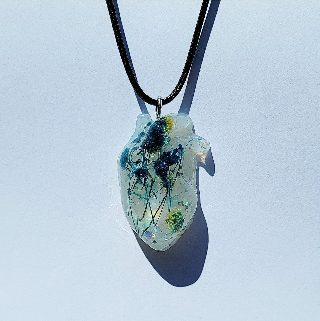 Human Heart Necklace - Momma Resin