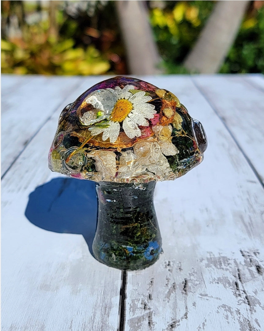 Decorative Forest Mushroom - Momma Resin