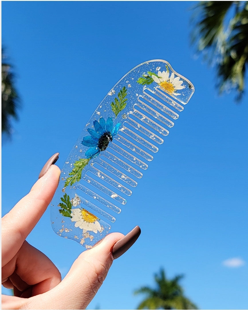 Decorative Hair Comb - Momma Resin