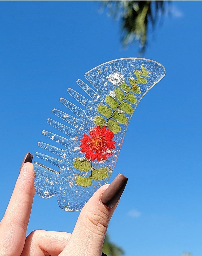 Decorative Hair Comb - Momma Resin