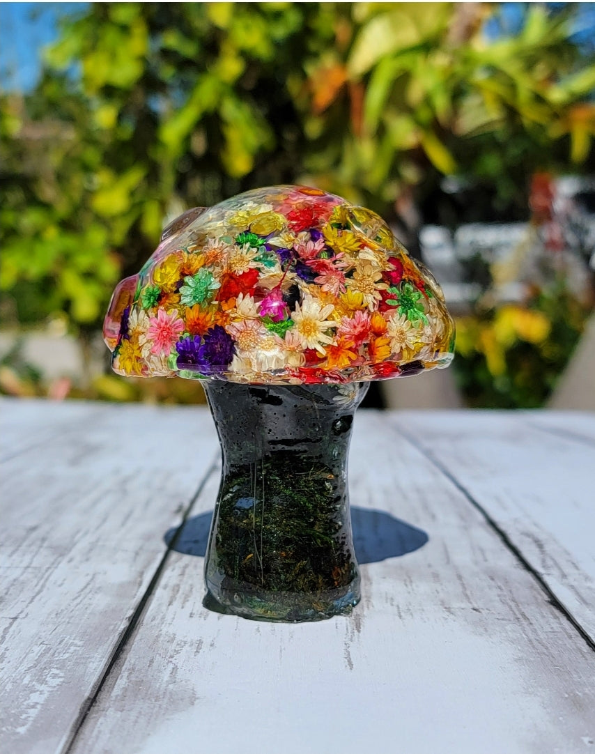 Bursting Colors Mushroom - Momma Resin