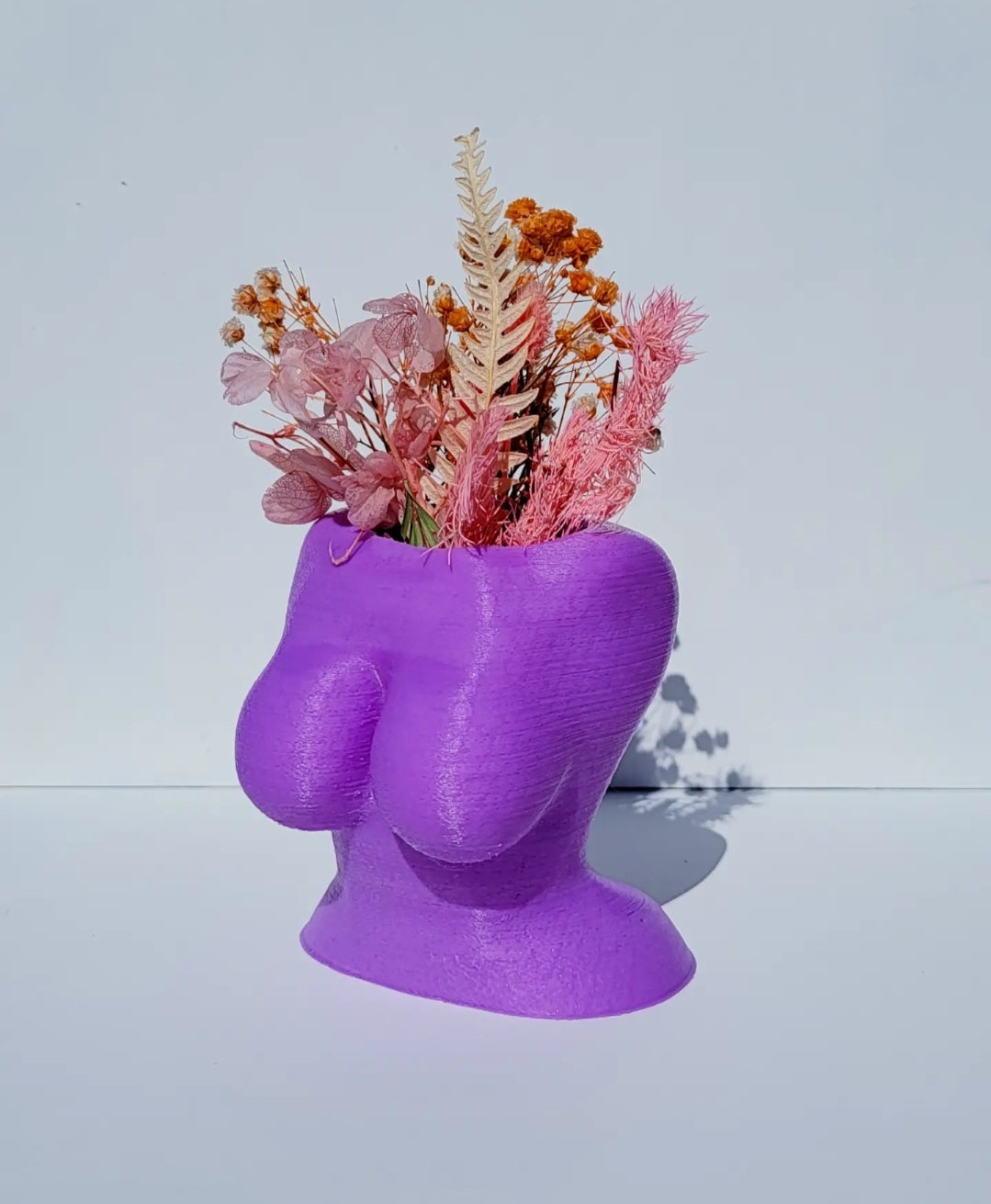 Body Pot Statue - Momma Resin