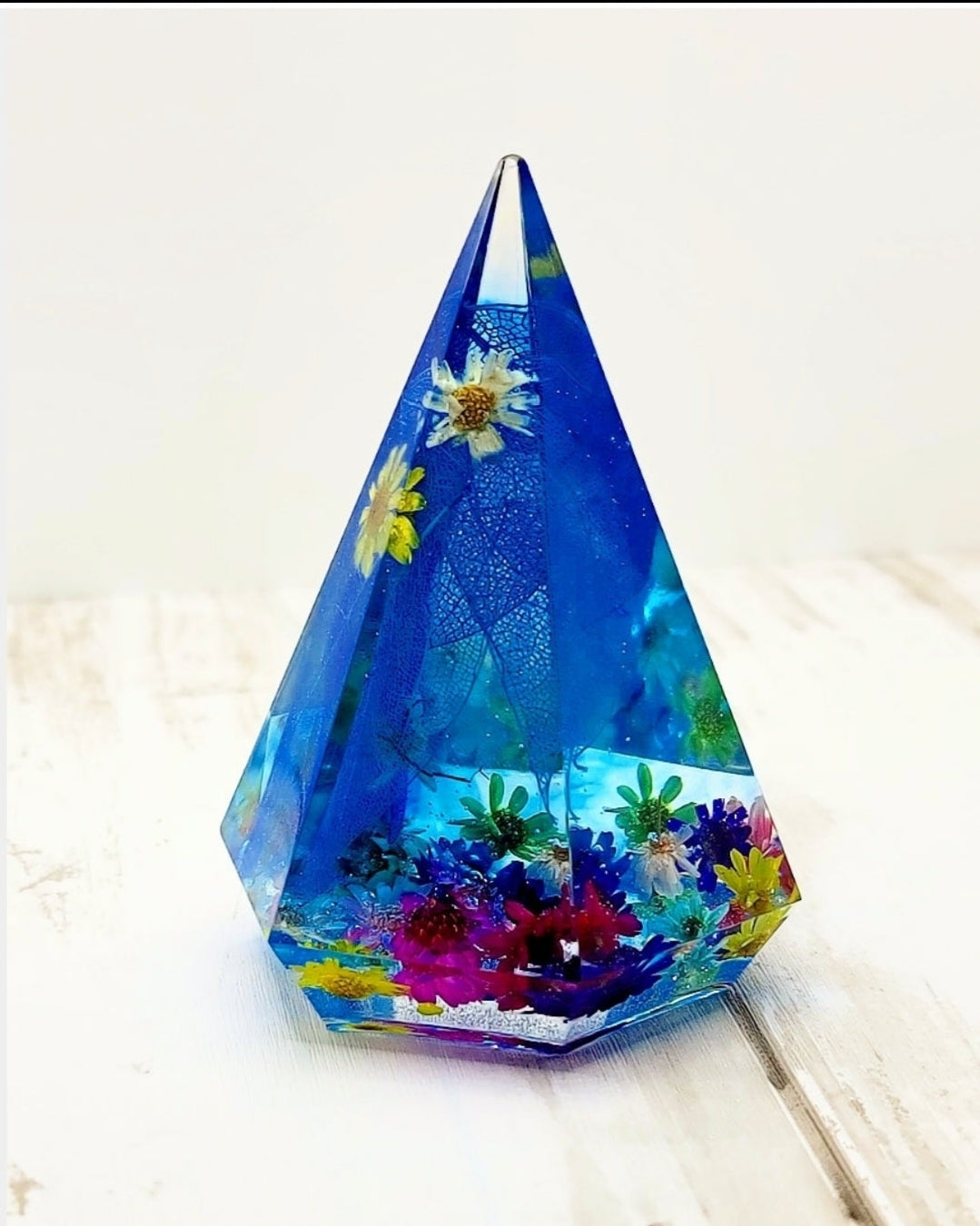 Decorative Ring Holder Submerged Beauty - Momma Resin