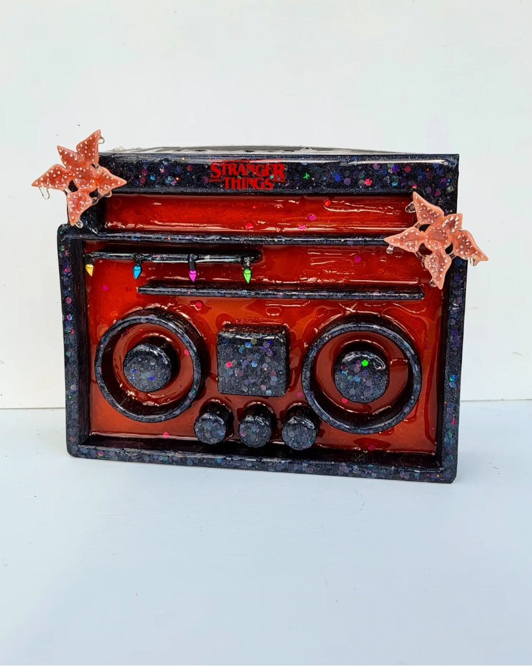 ST Inspired Artwork Retro Radio - Momma Resin