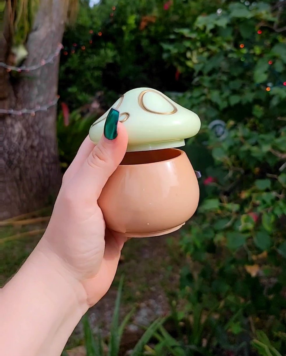 Mushroom Trinket Cup - Momma Resin